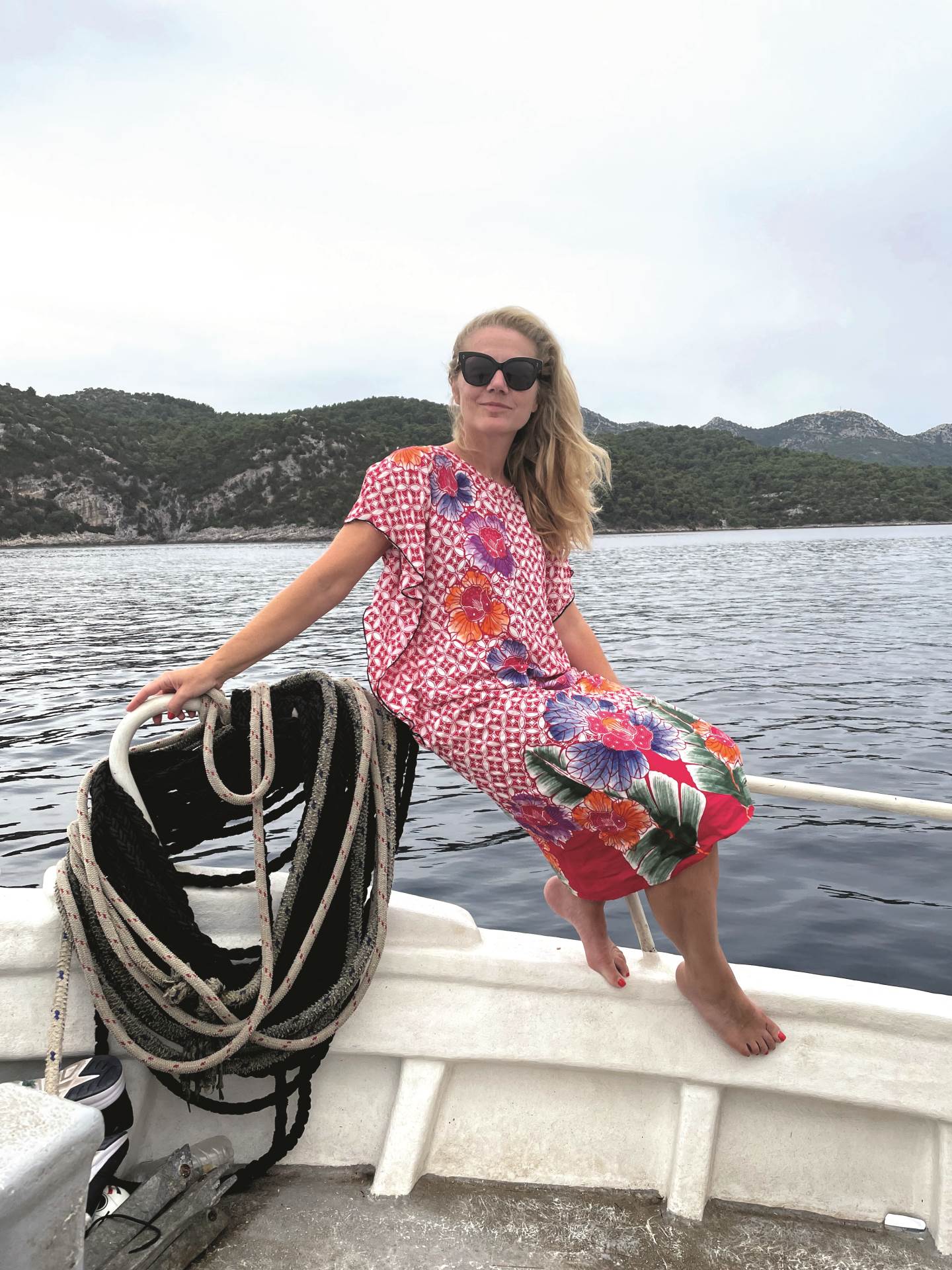 Barbara Kolar objavila fotografiju u narančastoj haljini