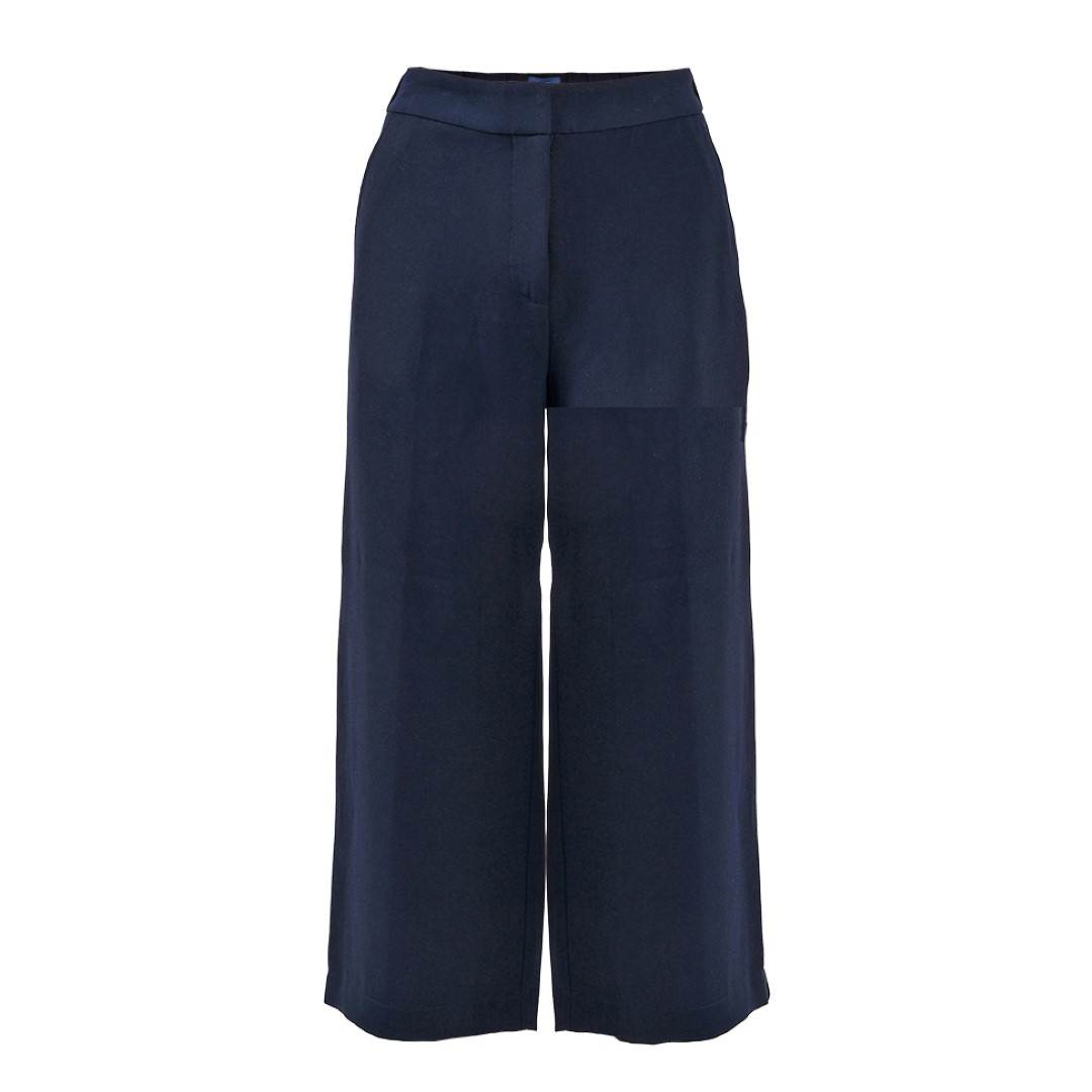 Designer Outlet Croatia, Armani Excange, ženske hlače, prije 1.159kn - 80% sada 321,80kn