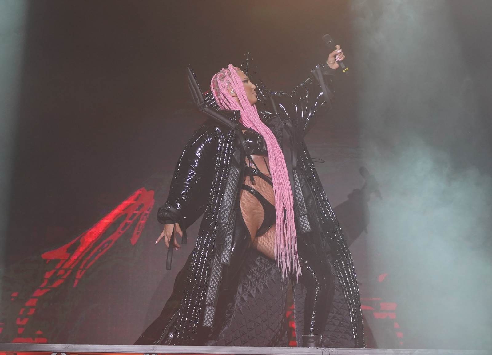 jelena karleuša ima problema sa zdravljem