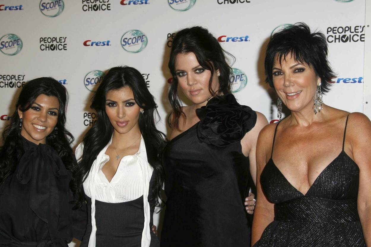 Kourtney, Kim, Khloe i Kris