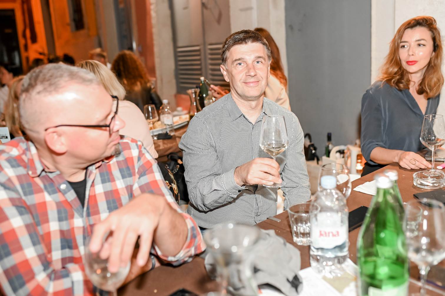 Izabela Vrtar, Adria Media Zagreb i Krunoslav Ćosić