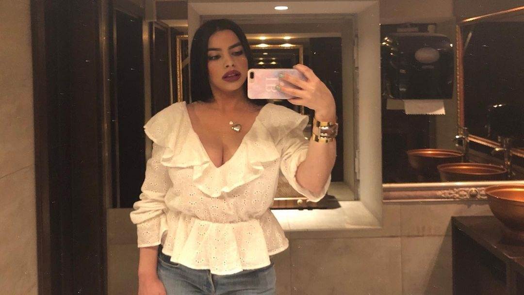 Iva Buzov