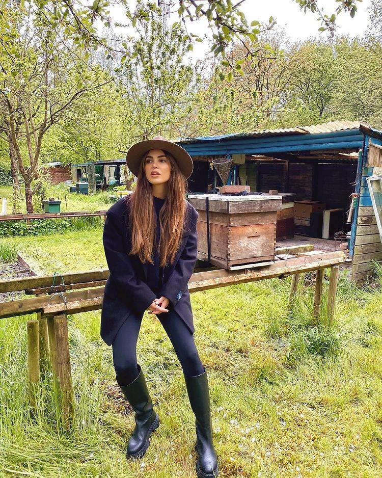 šeširi, negin mirsalehi