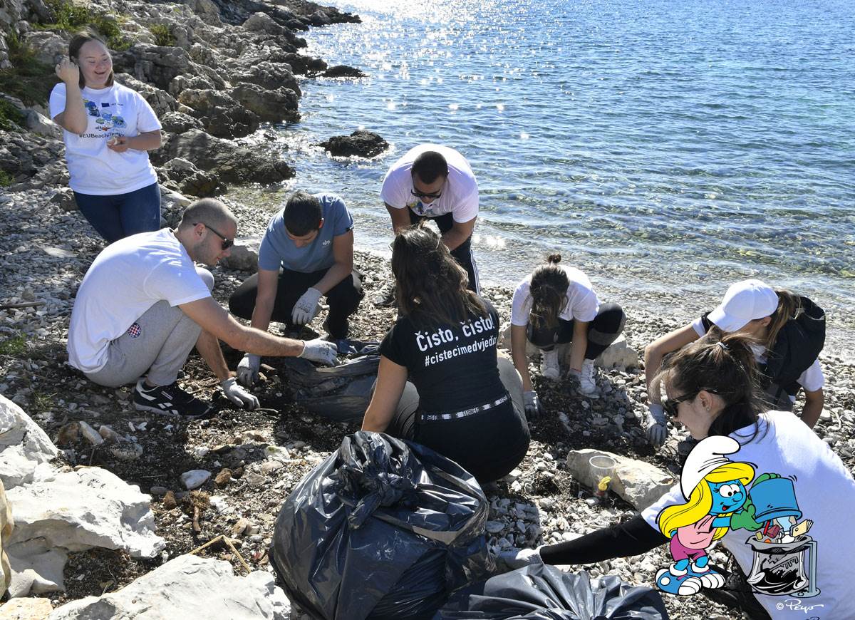 Volonteri incijative Čisteći Medvjedići
