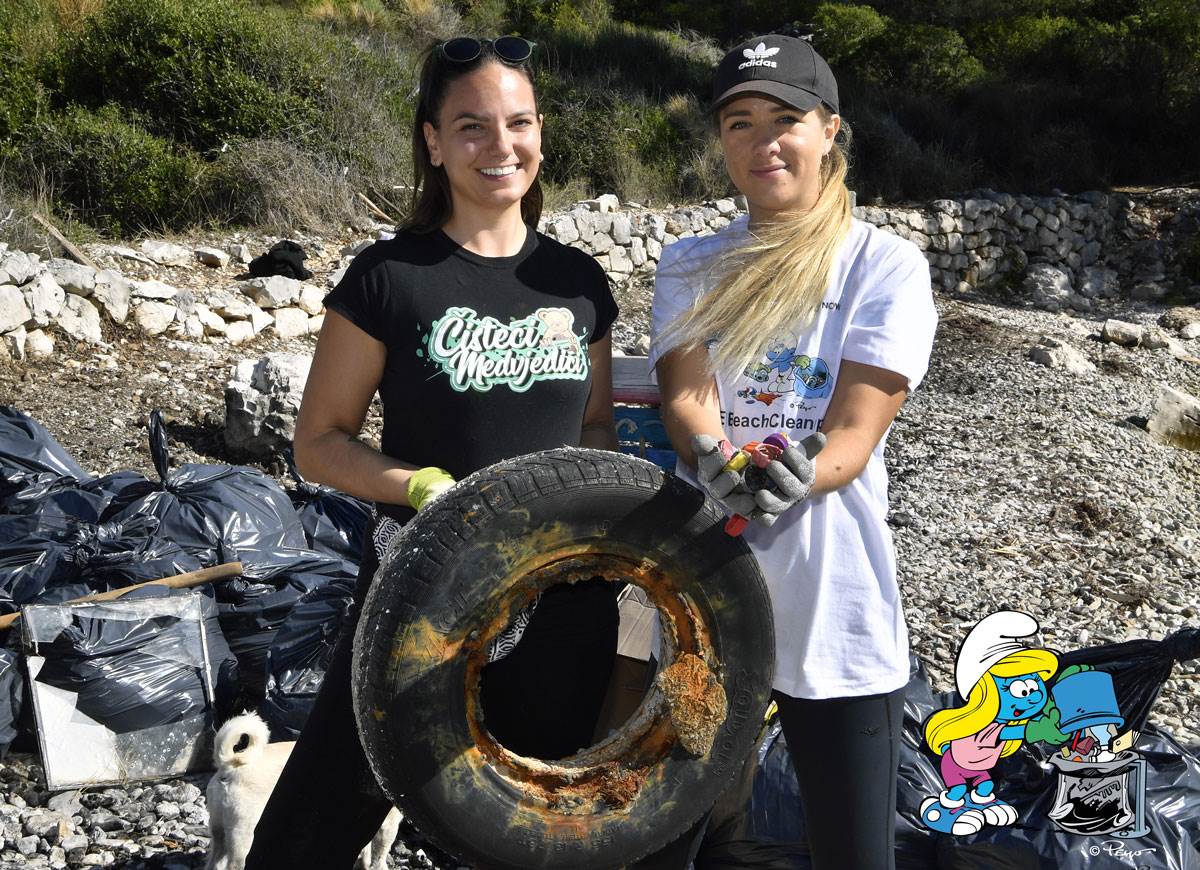 Tena Ćorić, kordinatorica incijative Čisteći Medvjedići i youtuberica Debela Barbara