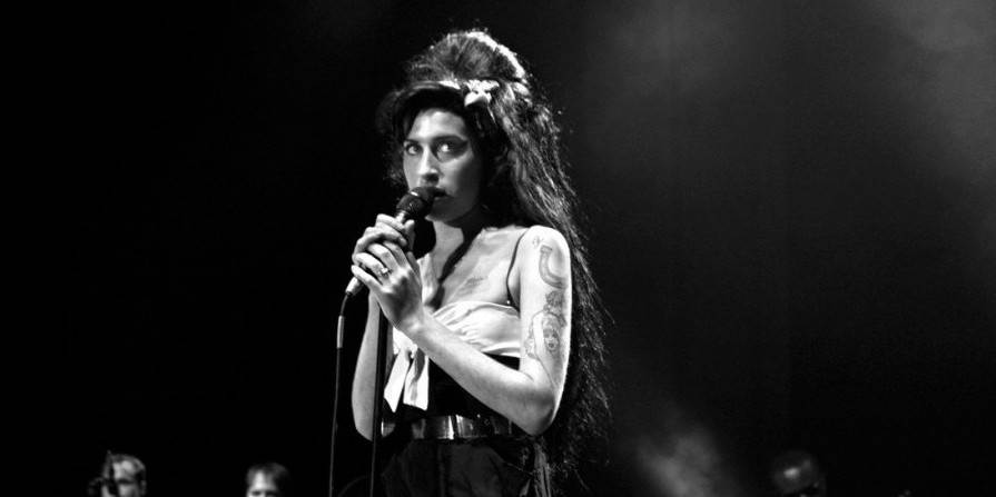 Ljubavna priča Amy Winehouse i Blakea Fieldera Civila