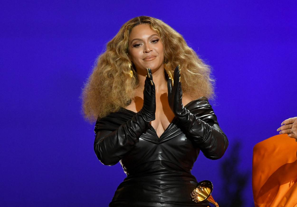 Kako Beyonce izgleda bez šminke i perike?
