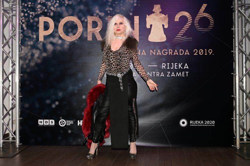 Pjevačica Nikita Ivošević sudjeluje u showu 'Ljubav je na selu'