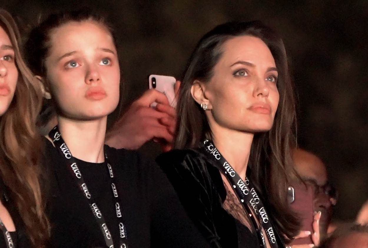 Angelina Jolie i Shiloh na kocertu grupe Maneskin