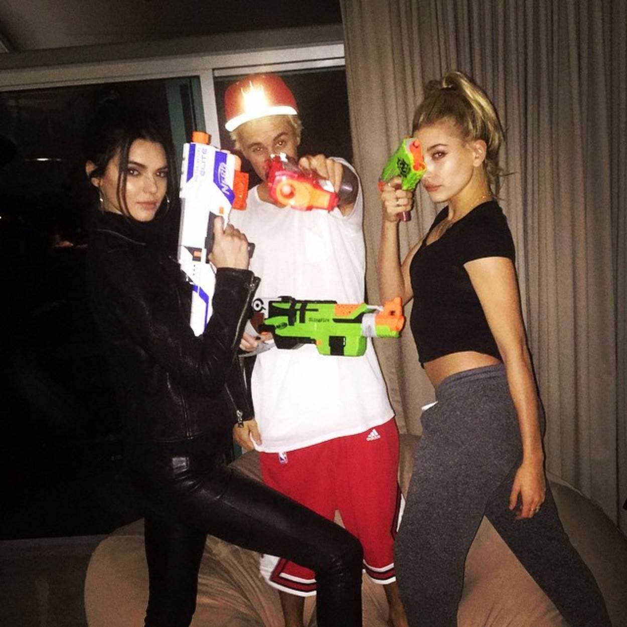 Hailey Bieber, Justin Bieber i Kendall Jenner