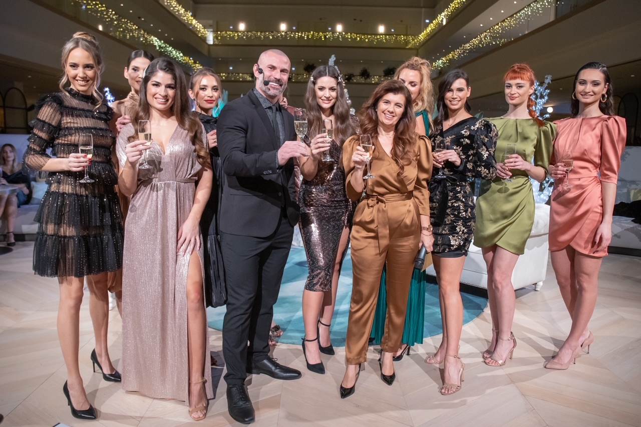 10946DDB-4F72-434A-9303-3DE64B23A29E