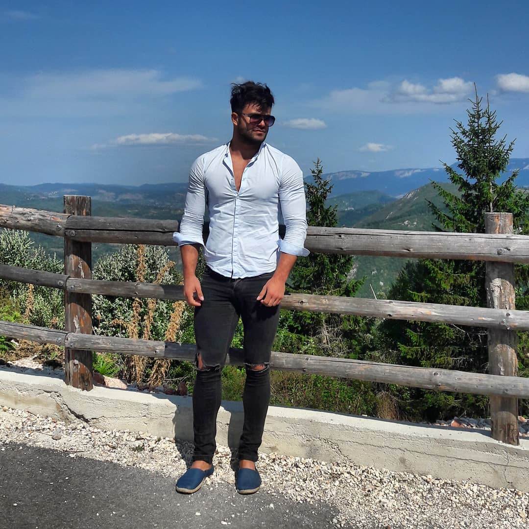 Ervin Mujaković je sudjelovao u regionalnom Big Brotheru 2015. godine.