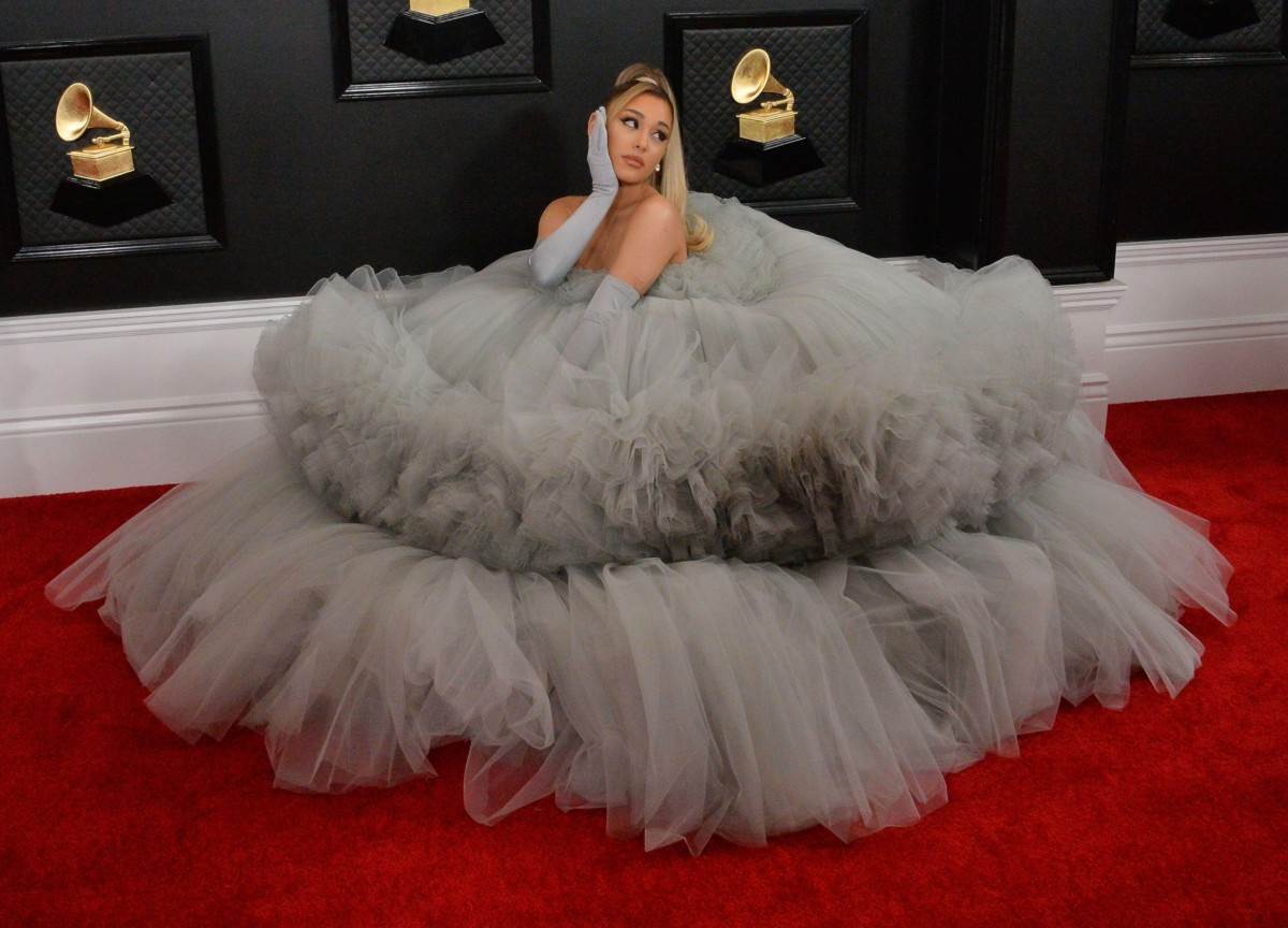 Ariana Grande odrekla se očeva prezimena