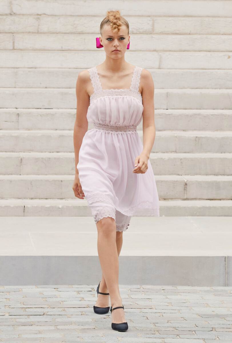 vjencanica-iz-snova-s-potpisom-chanel-carobna-je-najava-nove-haute-couture-kolekcije