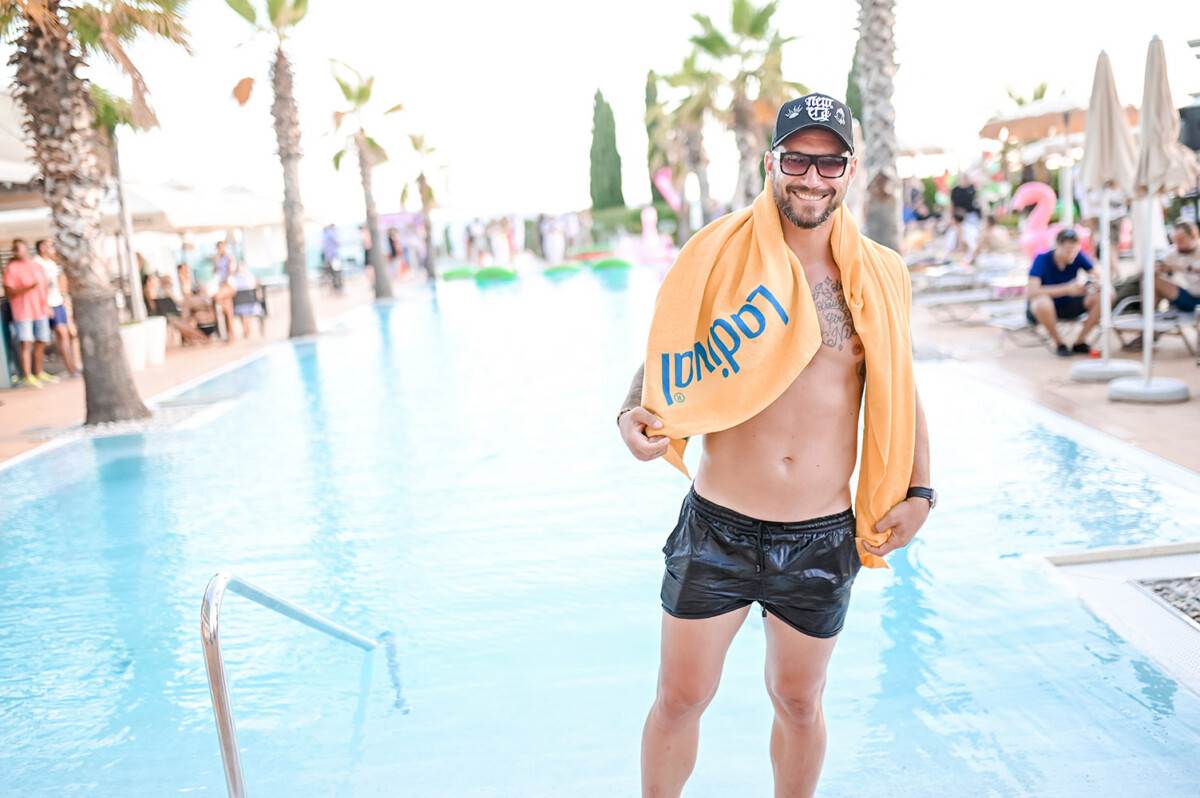 cosmopolitan-pool-party-najbolja-zabava-ove-sezone-na-jadranu-potvrdili-i-brojni-poznati-dalmatinci-i-dalmatinke