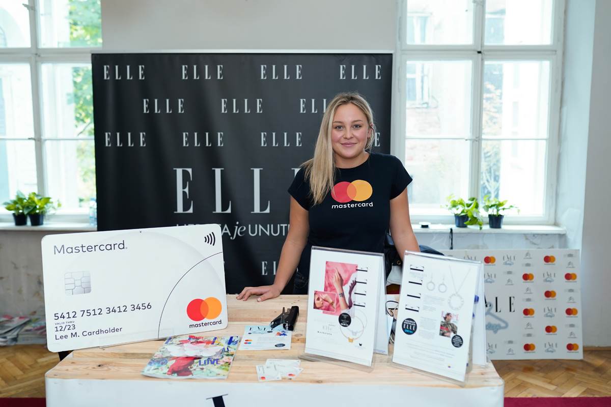 jesenski-elle-boutique-protekao-je-u-slavljenickom-ozracju