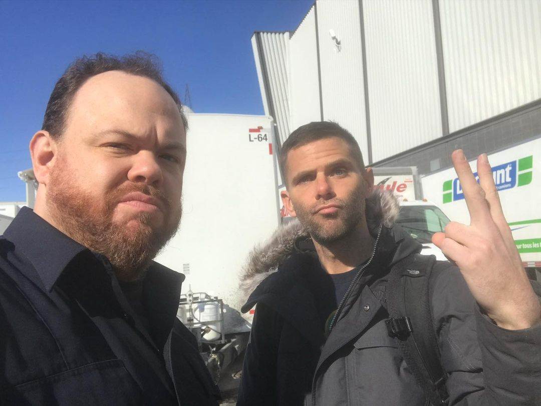 Devin Ratray na filmskom setu.