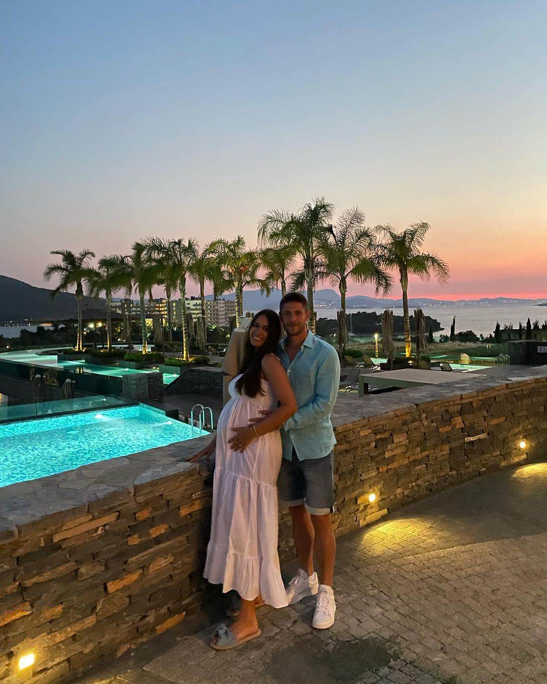 Andrej Kramarić i trudna supruga Mia na odmoru