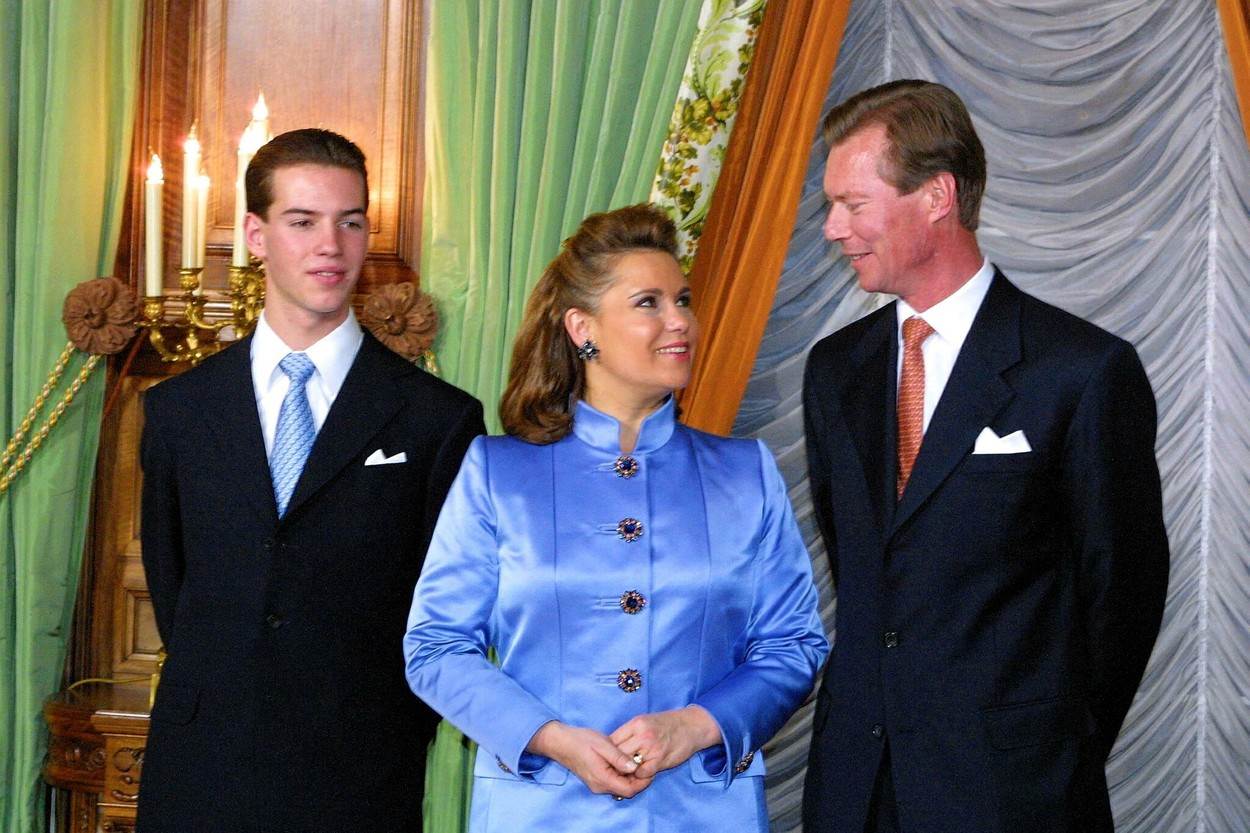 Veliki vojvoda Henri i velika vojvotkinja Marija Tereza upoznali su se tijekom studija političkih znanosti u Ženevi.