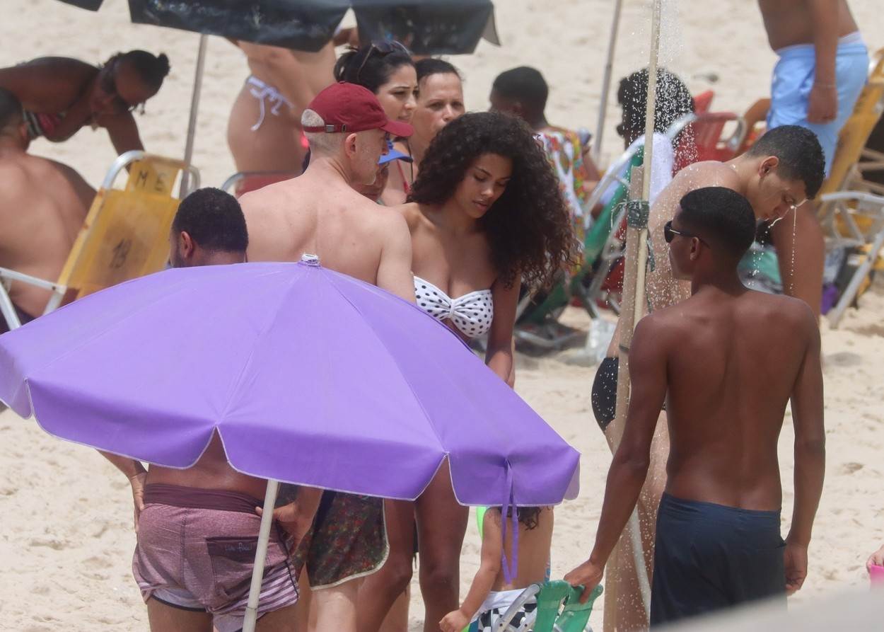 Tina Kunakey