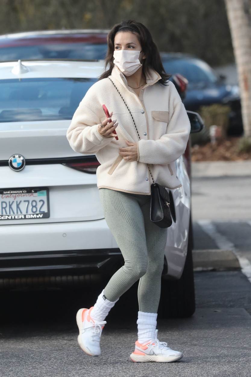 Eva Longoria se često pojavljuje bez šminke i pokazuje da izgleda fantastično kao i kada je potpuno dotjerana.