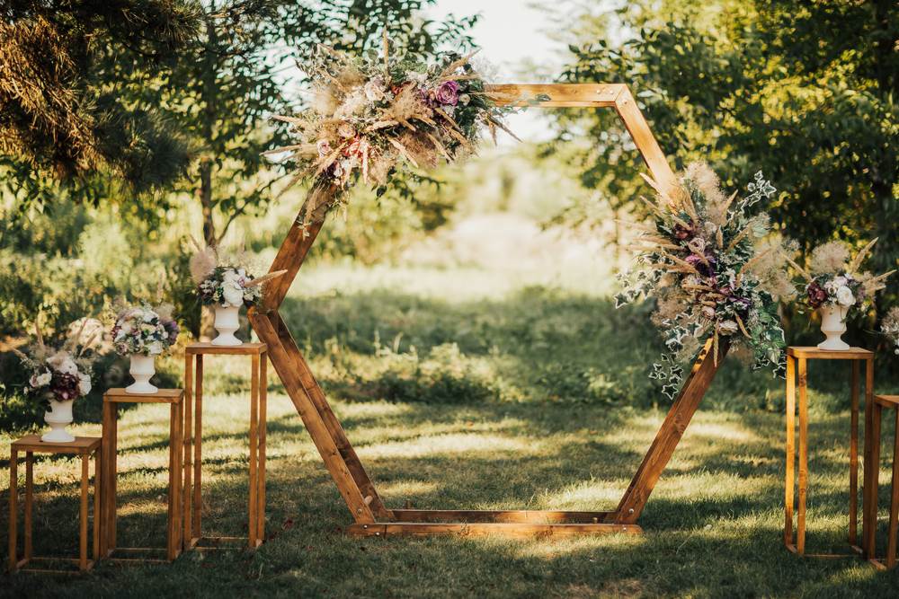 Vjenčanja dekoracija cvjetni luk