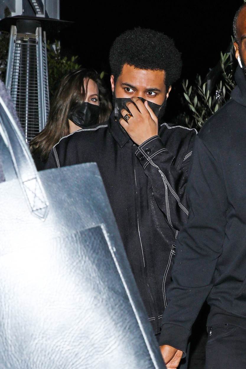 Već se mjesecima šuška da su The Weeknd i Angelina Jolie zajedno