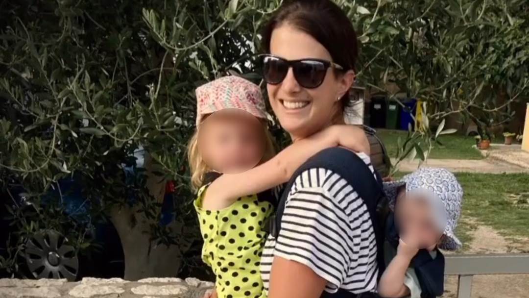 Ana Jelušić s djecom