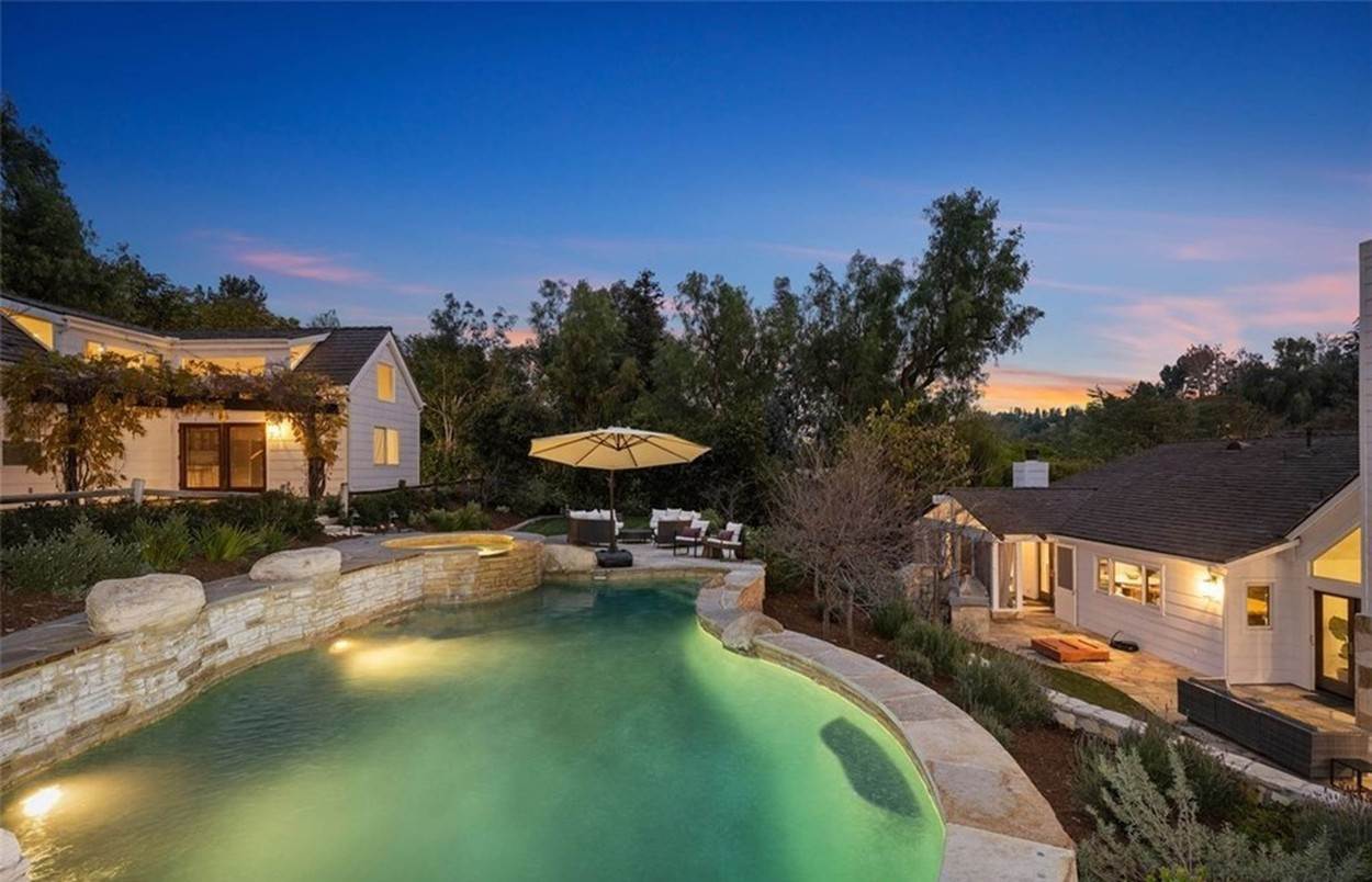Villa Iggy Azalea