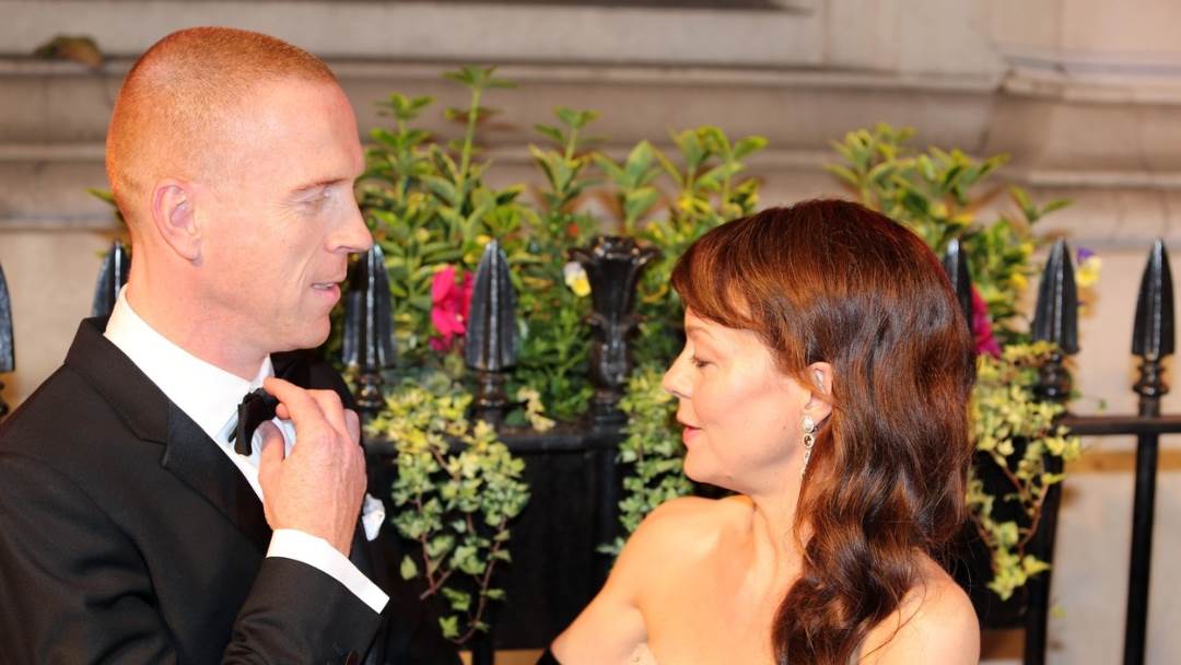 Damian Lewis i Helen McCrory su se upoznali 2003. kada su glumili zajedno u predstavi.