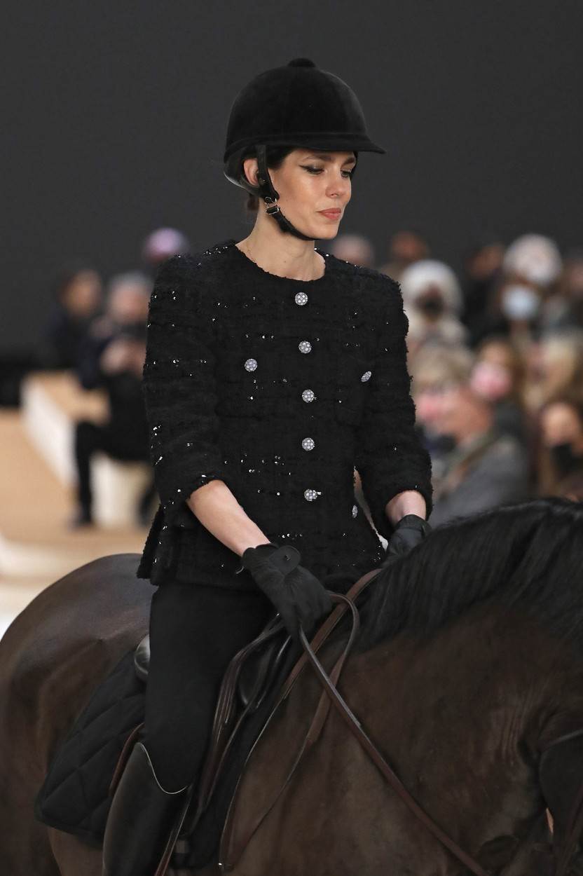 Charlotte Casiraghi na Chanel reviji