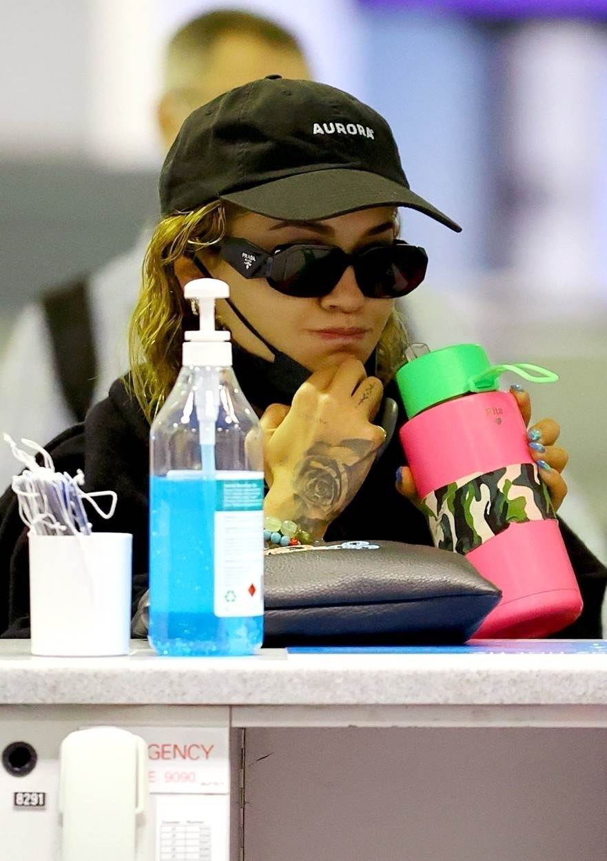 Rita Ora jedna je od najpopularnijih pjevačica današnjice, a privlači pažnju svojim odjevnim kombinacijama