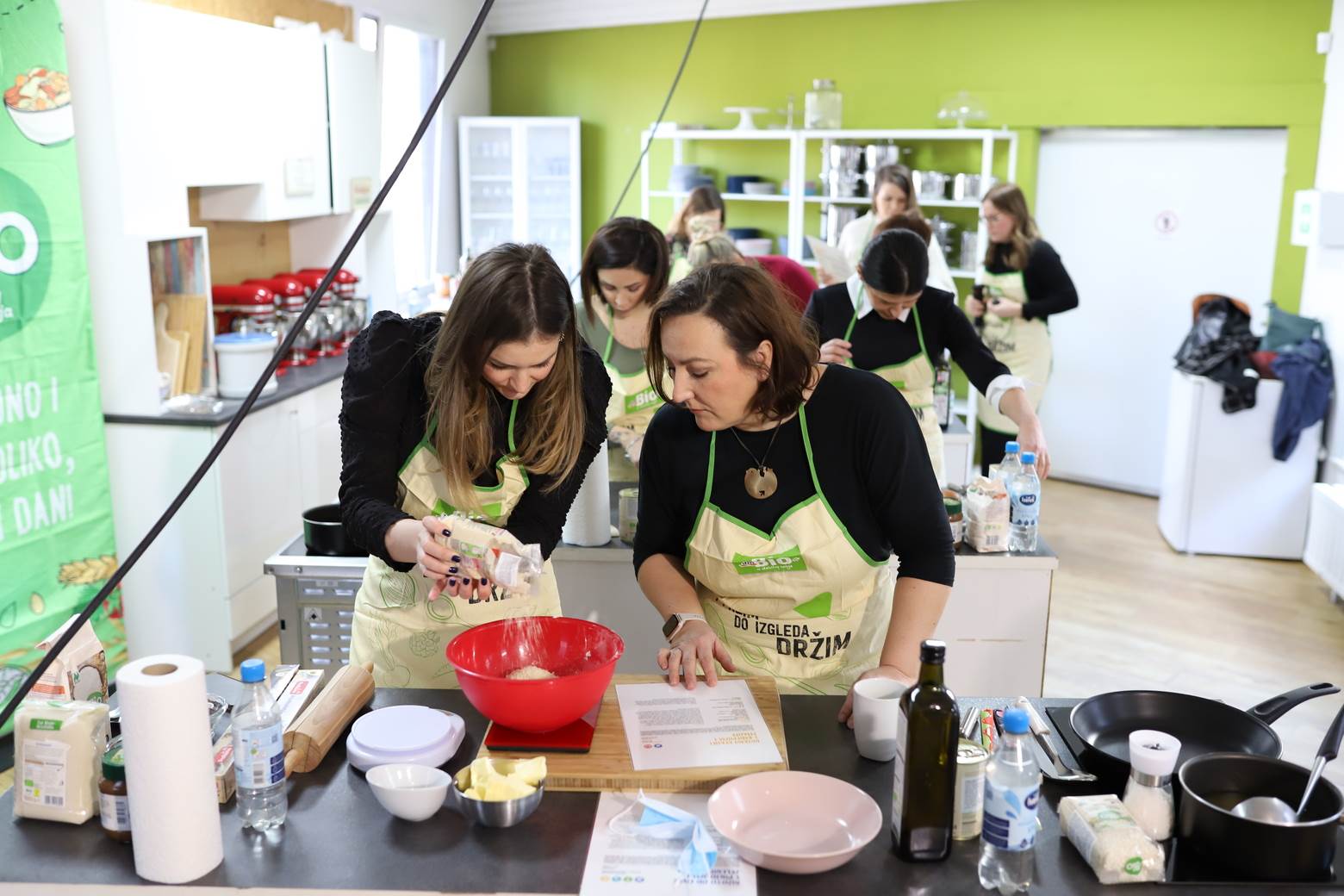 Anja Marsic Sandra RoncevicJPG.jpg