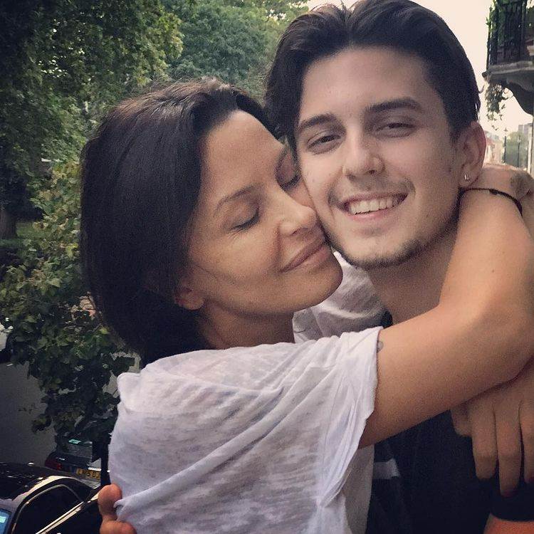 Elena Karaman-Karić bila je u braku s Jugoslavom Karićem 15 godina