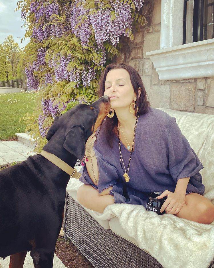 Elena Karaman-Karić bila je u braku s Jugoslavom Karićem 15 godina