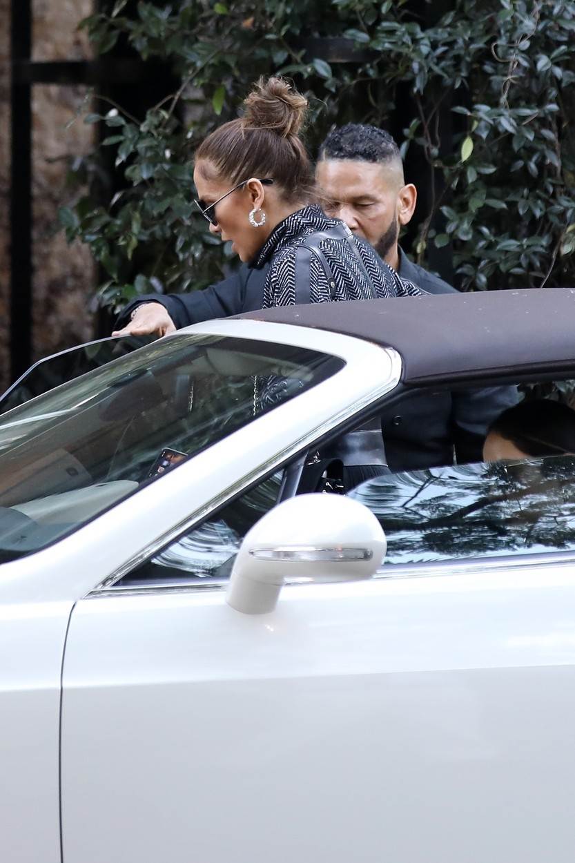 Jennifer Lopez u društvu menadžera Bennija Medine
