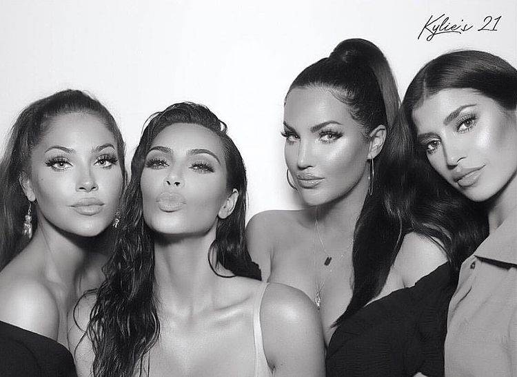Kim Kardashian, Natalie Halcro i Olivia Pierson