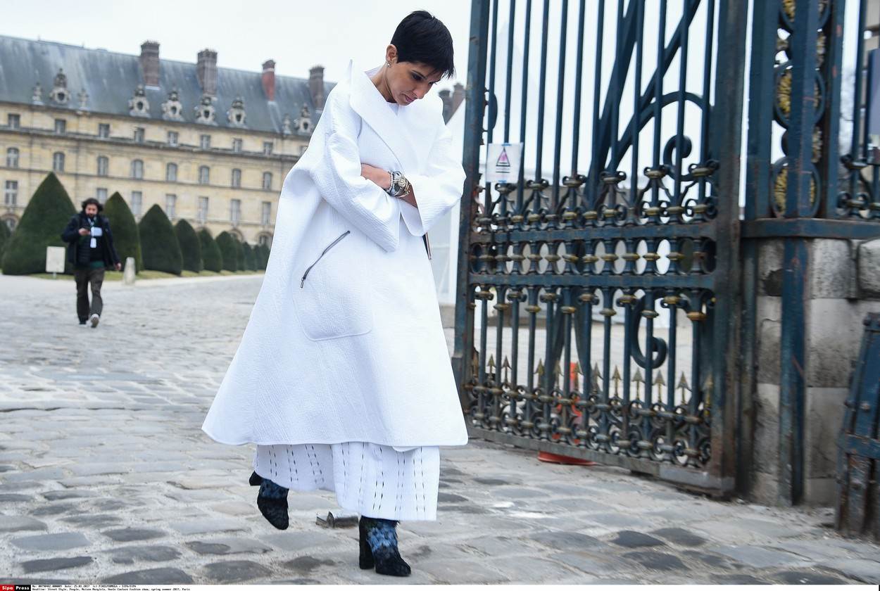 Deena Aljuhani Abdulaziz