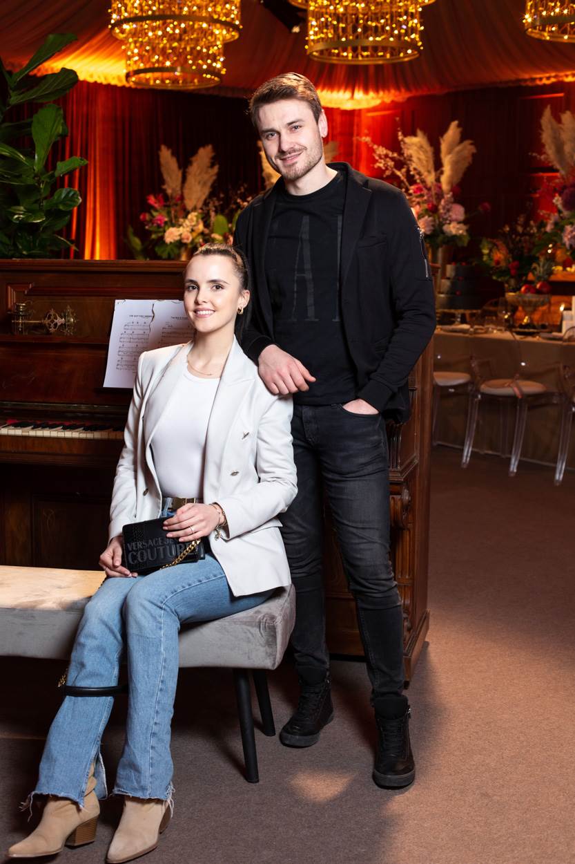 Dino Petrić sa zaručnicom Teom Šarić