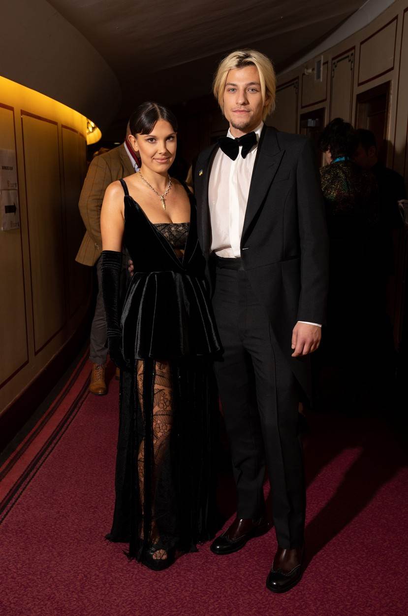 Millie Bobby Brown i Jacob Hurley Bongiovi