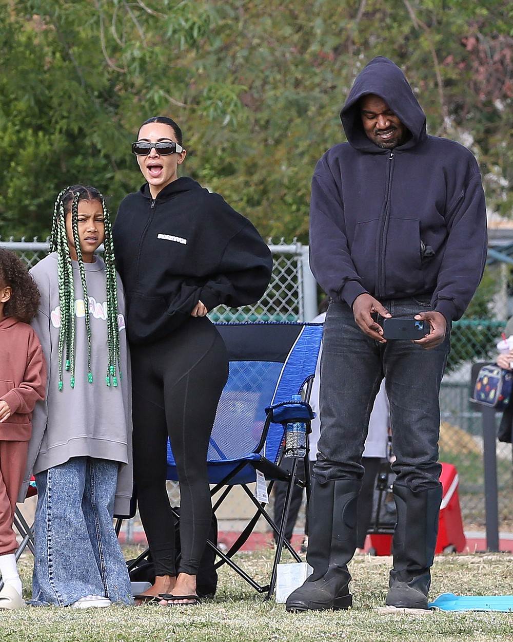 Kim Kardashian i Kanye West na utakmici sina Sainta