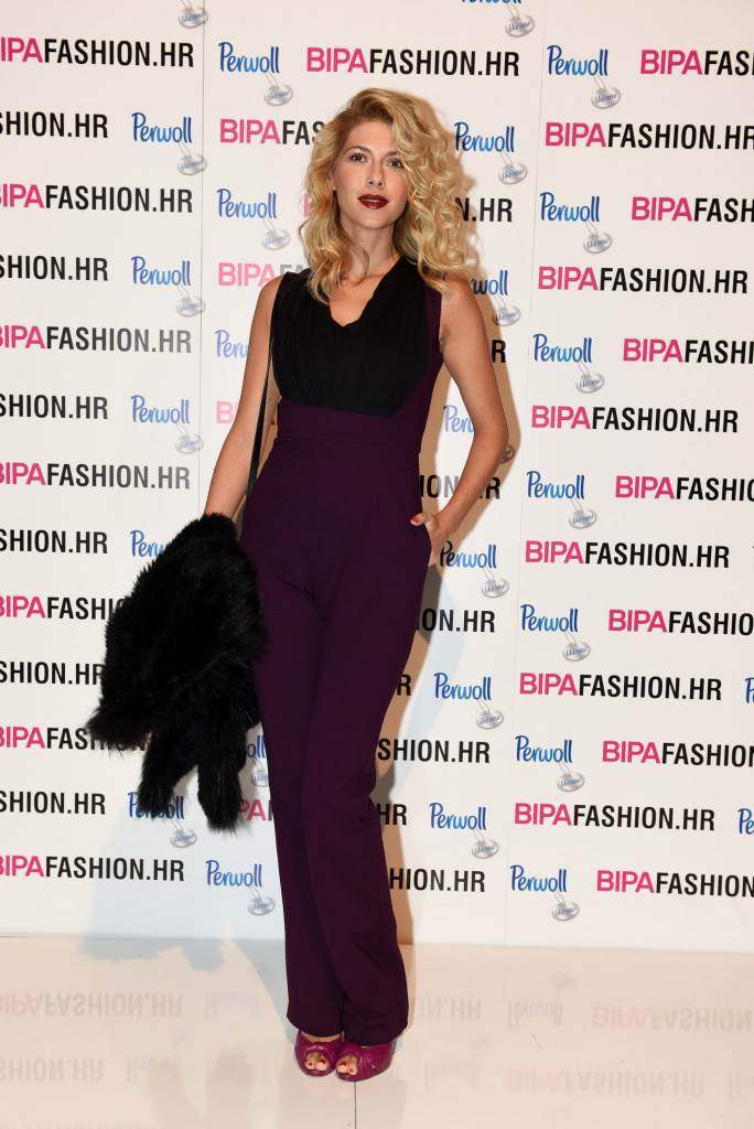 Tko je i čime se bavi majka Jelene Perčin?