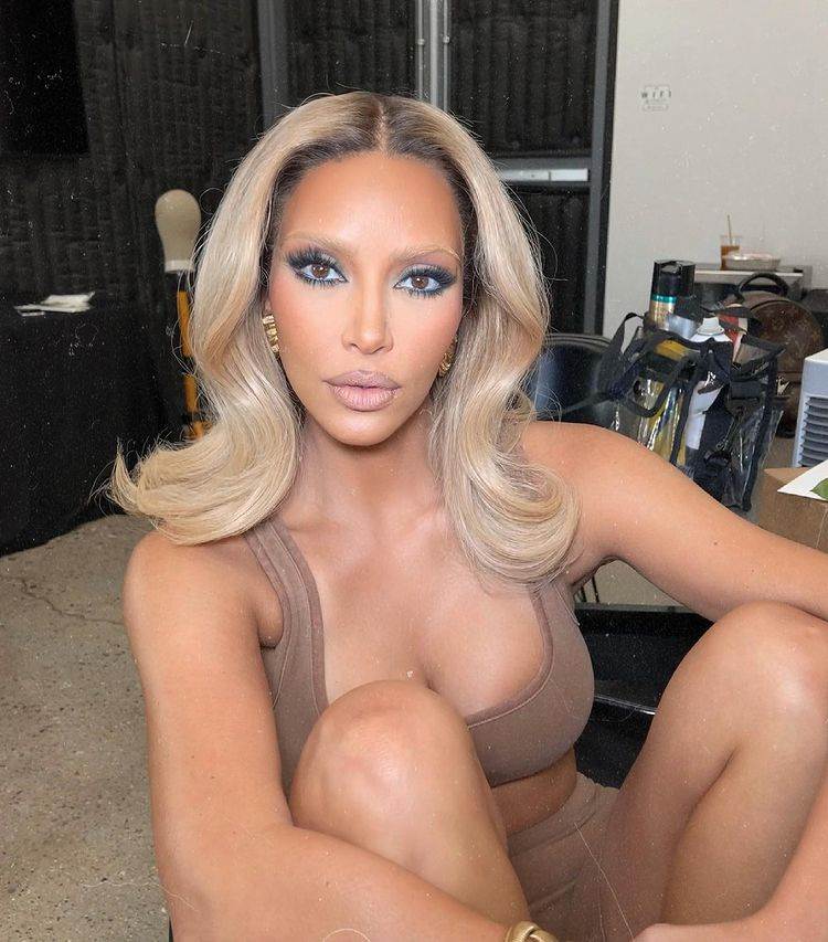 Kim Kardashian izbijelila je obrve