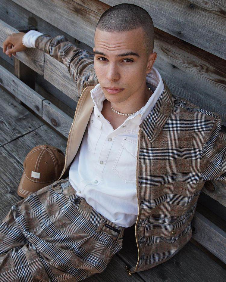 Mihajlo Veruović Voyage mlada je glazbena zvijezda