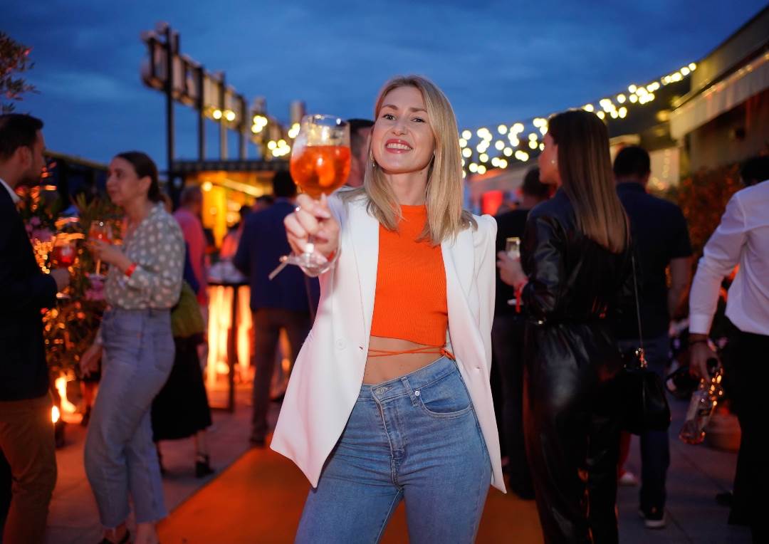 Paula Jeričević odjenula je bijeli sako.jpg