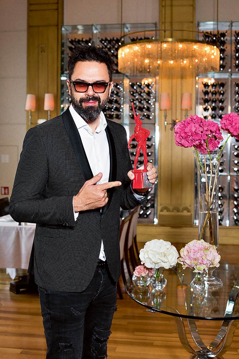 Najbolji pjevač Petar Grašo powered by KEEP WALKING.jpg