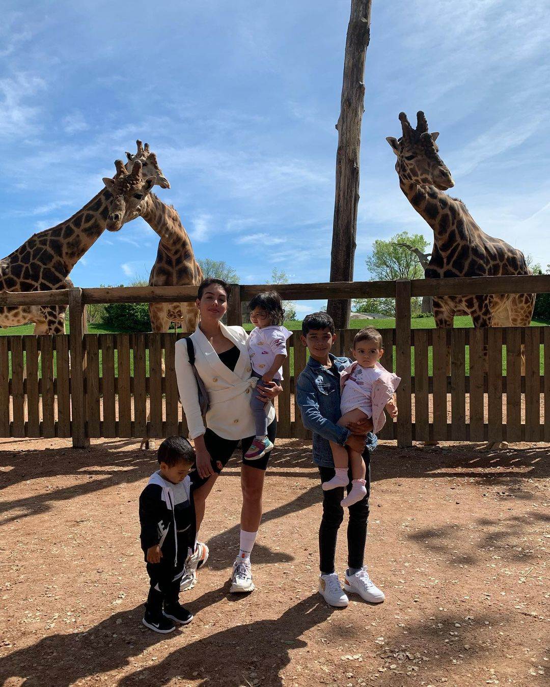 Neviđene obiteljske fotografije Cristiana Ronalda i Georgine Rodriguez