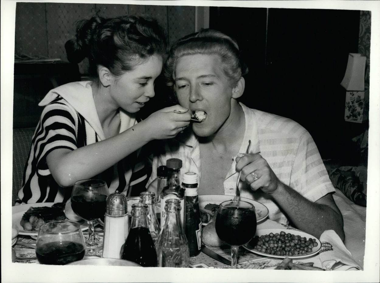 Jerry Lee Lewis oženio je rođakinju Myru Gale.jpg