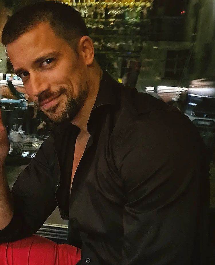 Vasilije Vujović najzgodniji je srpski liječnik