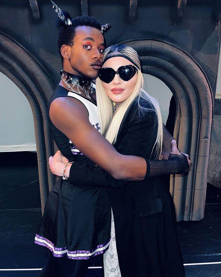 Madonna sa sinom Davidom